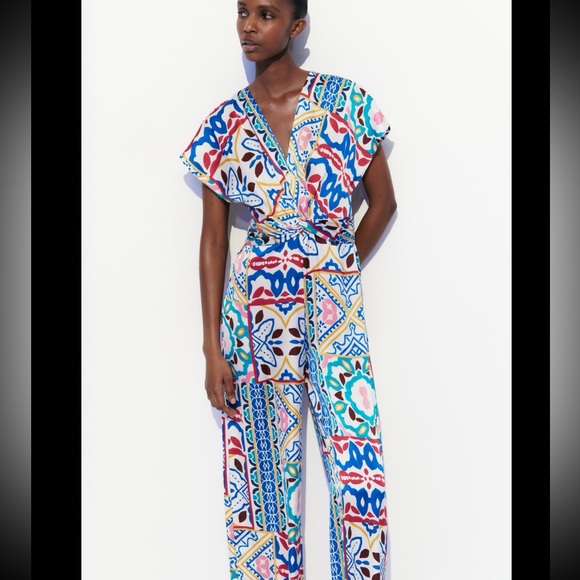 SATIN EFFECT PRINT JUMPSUIT - Picture 2 of 8